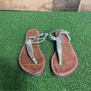 Sam Edelman Women's‎ T-Strap Round Toe Flat Sandals Gold Size 6.5